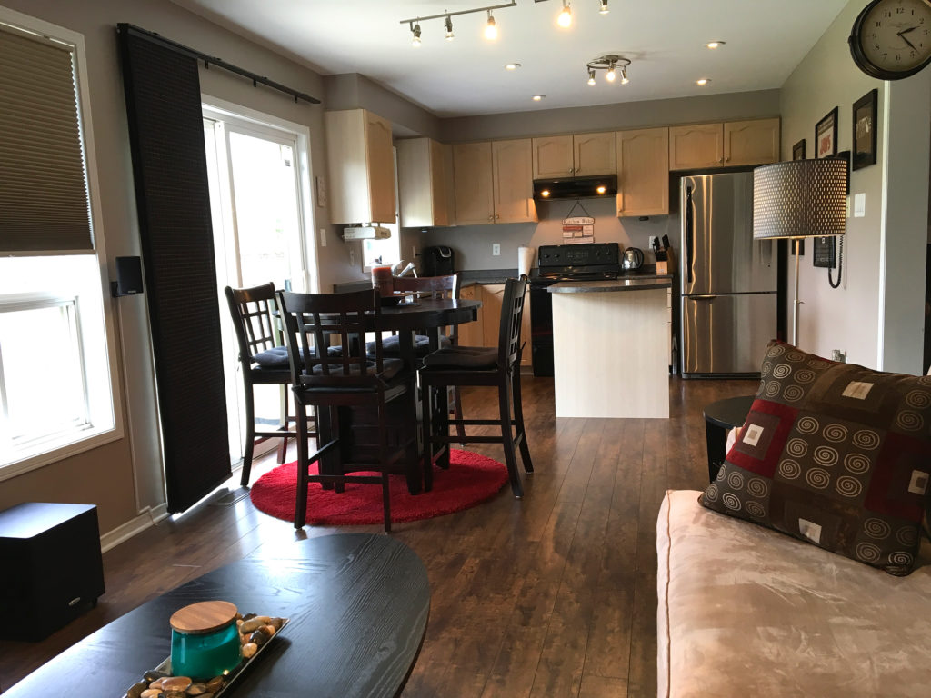 26 Gaydon Way in Wyndfield, Brantford, Ontario - Kitchen View