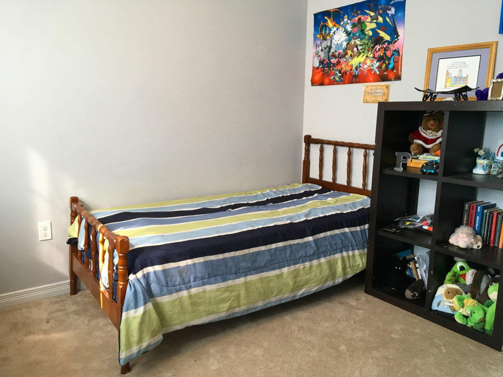 8 Mercer Avenue in Wyndfield, Brantford, Ontario - Bedroom