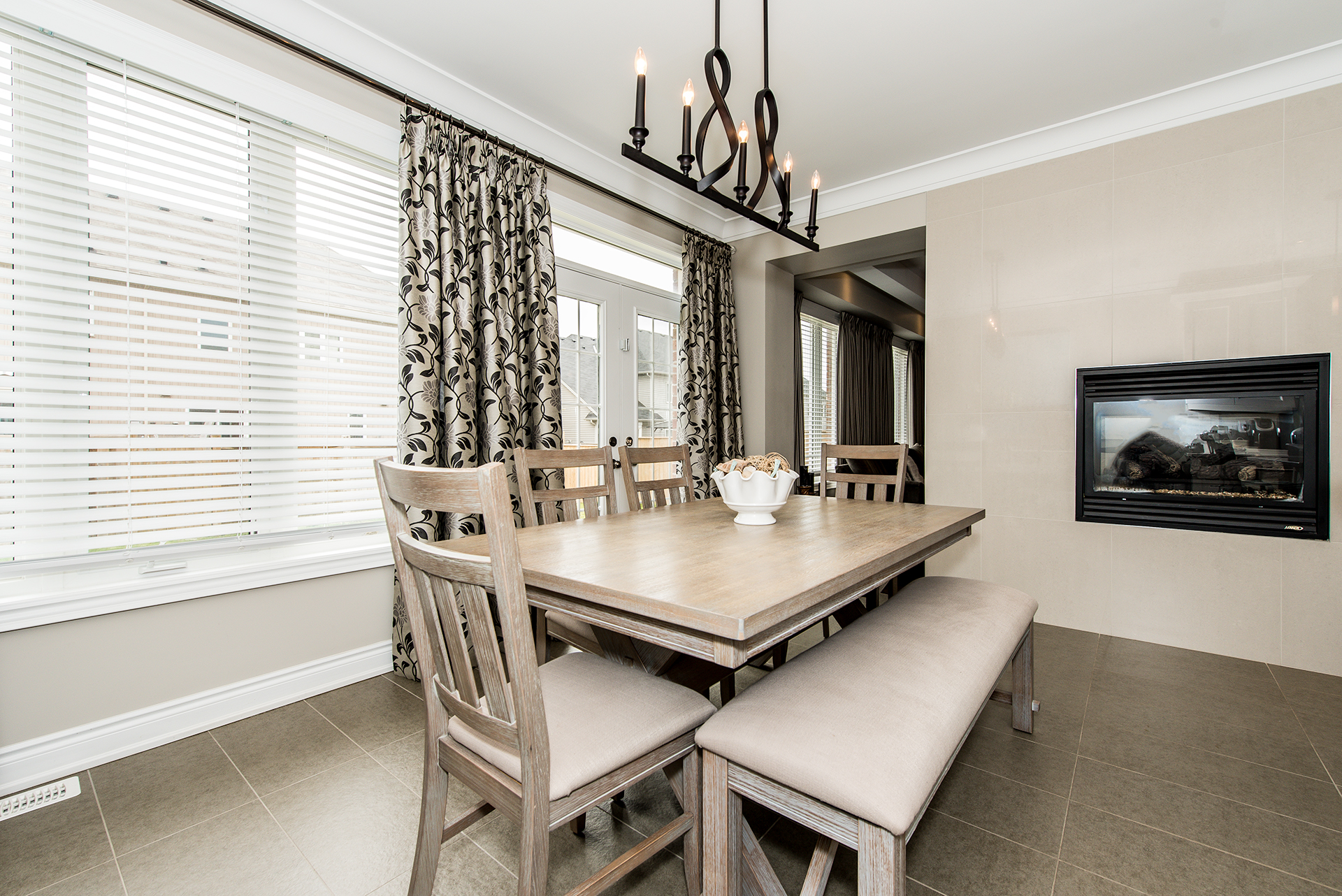 9 Binhaven Boulevard Hamilton Binbrook Empire Home – Breakfast Room