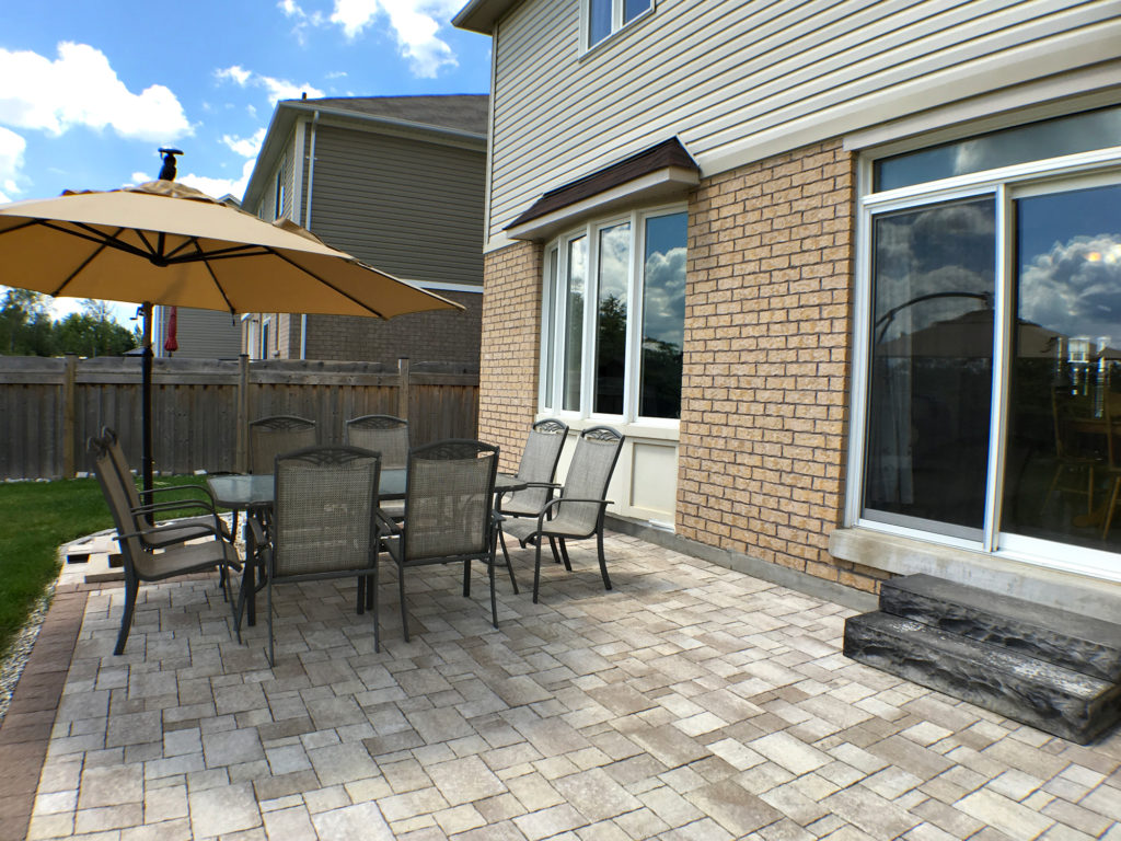 157 Hunter Way, Wyndfield, Brantford, Ontario - Wraparound Patio