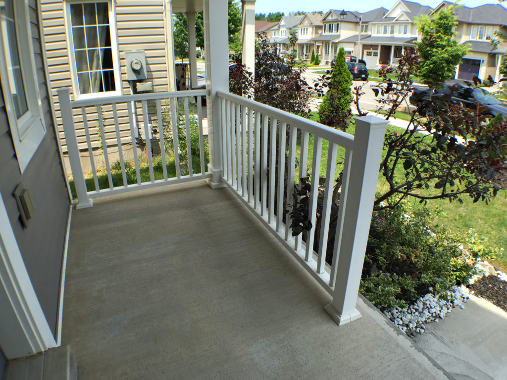 30 Warner Lane, Wyndfield, Brantford, Ontario - Porch